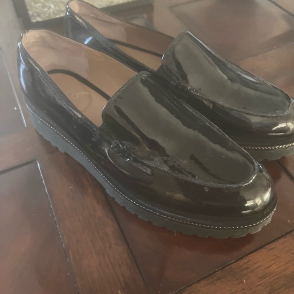 Tennis shoes and shoes - Picture 13 of 13